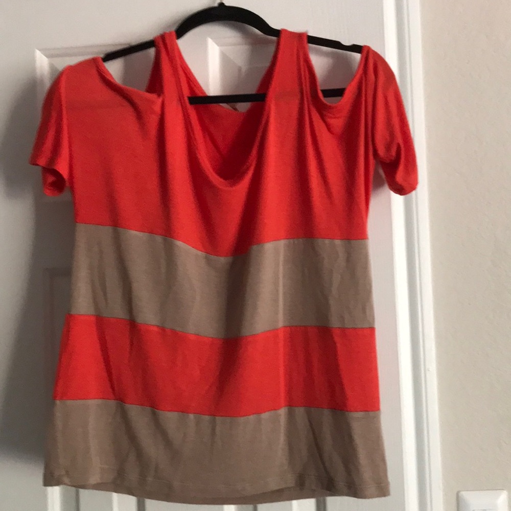 Color block cold shoulder top